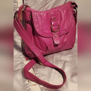 Great American Leatherworks Women's Crossbody Purse Pink Or Fucsia Leather Bag..